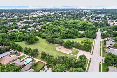 317 Faircrest Drive, Garland, TX 75040 - Photo 37