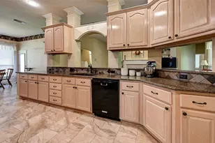 6608 Barclay Ln, Garland, TX 75044 - Photo 11
