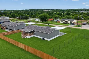 215 Overland Trail, Bridgeport, TX 76426 - Photo 17