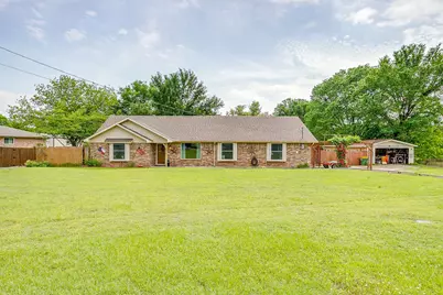 122 Valley Vista Drive, Burleson, TX 76028 - Photo 1