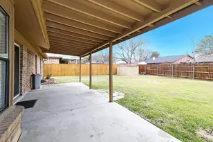 6632 Valley View Dr, Watauga, TX 76148 - Photo 17