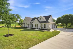 2008 Beauty Berry Ct, Cleburne, TX 76031 - Photo 33