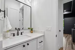 6915 Middle Cove Dr, Dallas, TX 75248 - Photo 5
