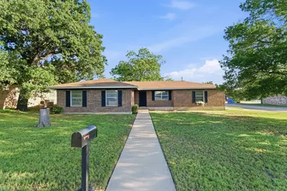 1400 Royal Lane, Cisco, TX 76437 - Photo 1