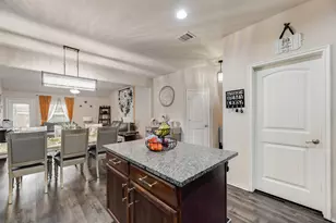 4004 Red Rock Dr, Heartland, TX 75126 - Photo 9