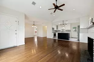615 S Montclair Ave, Dallas, TX 75208 - Photo 3