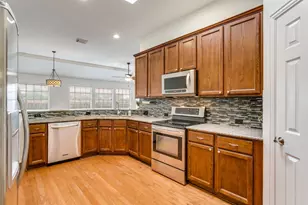 1220 Shady Elm Ln, Lewisville, TX 75067 - Photo 9