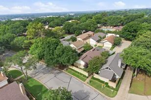 618 Castlewood Ln, Arlington, TX 76012 - Photo 29