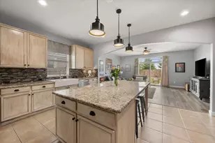 710 Fannin Ln, Mansfield, TX 76063 - Photo 7