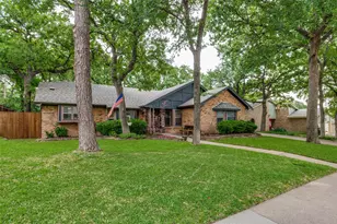2228 Mountainview Dr, Hurst, TX 76054 - Photo 3