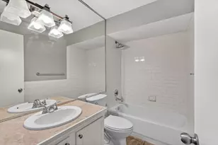 5932 Sandhurst Ln, Dallas, TX 75206 - Photo 21