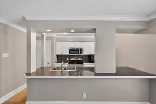 5932 Sandhurst Ln, Dallas, TX 75206 - Photo 13