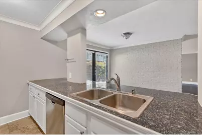 5932 Sandhurst Lane #114, Dallas, TX 75206 - Photo 19
