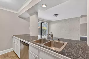 5932 Sandhurst Ln, Dallas, TX 75206 - Photo 19