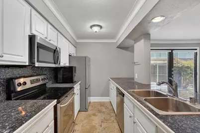 5932 Sandhurst Lane #114, Dallas, TX 75206 - Photo 15