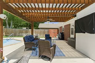 6825 Wooddale Dr, Watauga, TX 76148 - Photo 29