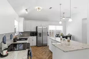 6825 Wooddale Dr, Watauga, TX 76148 - Photo 11