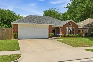 6825 Wooddale Dr, Watauga, TX 76148 - Photo 3