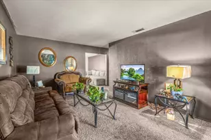 327 E Center St, Duncanville, TX 75116 - Photo 7