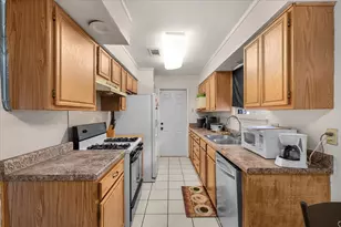327 E Center St, Duncanville, TX 75116 - Photo 15