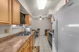 327 E Center St, Duncanville, TX 75116 - Photo 17