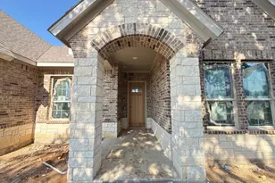 132 Oak Grv Wy, Springtown, TX 76082 - Photo 5