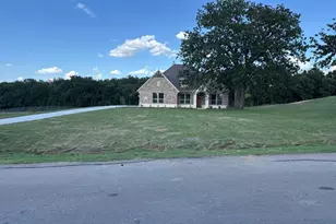 132 Oak Grv Wy, Springtown, TX 76082 - Photo 3
