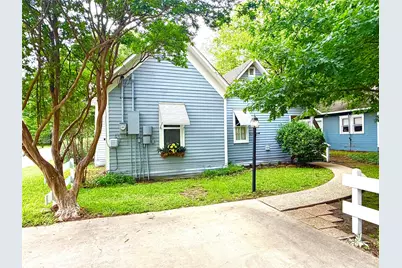 725 Bolivar Street, Denton, TX 76201 - Photo 31