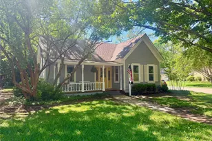 725 Bolivar St, Denton, TX 76201 - Photo 3