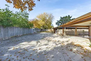 4613 Ranch View Rd, Fort Worth, TX 76109 - Photo 5