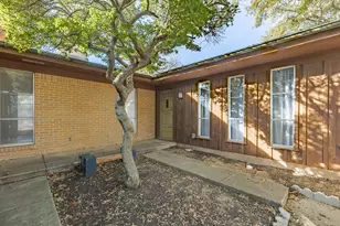 4613 Ranch View Rd, Fort Worth, TX 76109 - Photo 3