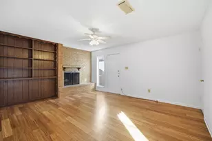 4613 Ranch View Rd, Fort Worth, TX 76109 - Photo 9