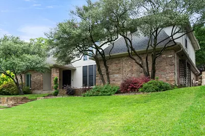 907 Loch Lomond Drive, Arlington, TX 76012 - Photo 1