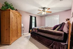 907 Loch Lomond Dr, Arlington, TX 76012 - Photo 35