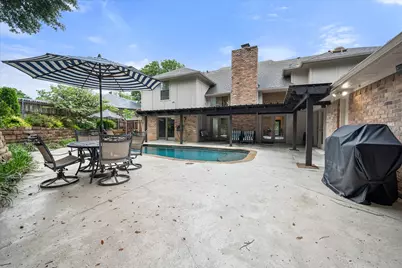 907 Loch Lomond Drive, Arlington, TX 76012 - Photo 37