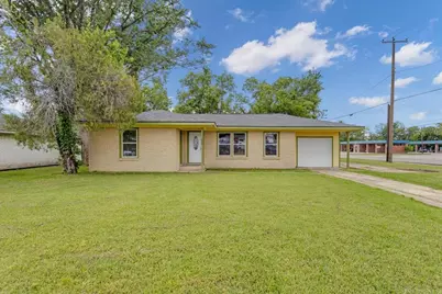 200 Victory Street, Bonham, TX 75418 - Photo 1