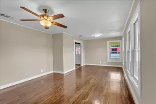 200 Victory St, Bonham, TX 75418 - Photo 5