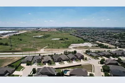 15421 Pioneer Bluff Trail, Fort Worth, TX 76262 - Photo 33