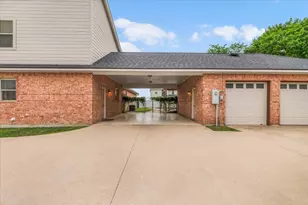 203 W Lake Dr, Weatherford, TX 76087 - Photo 33