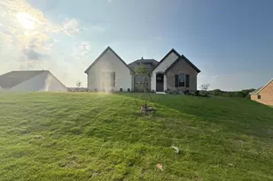 421 Texas Sage Trl, Weatherford, TX 76085 - Photo 3