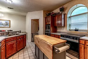 1601 Clearmeadow Dr, Allen, TX 75002 - Photo 3