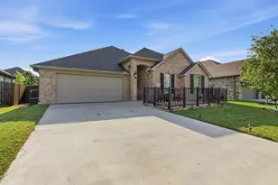 1313 Parkers Draw Ave, Weatherford, TX 76086 - Photo 3