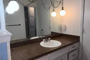 6325 Lavano Dr, Edgecliff Village, TX 76134 - Photo 19