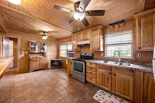 237 Linda Lee Crossing, Whitney, TX 76692 - Photo 9