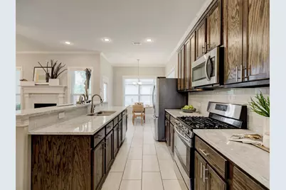 2700 Gladstone Drive, Dallas, TX 75211 - Photo 11