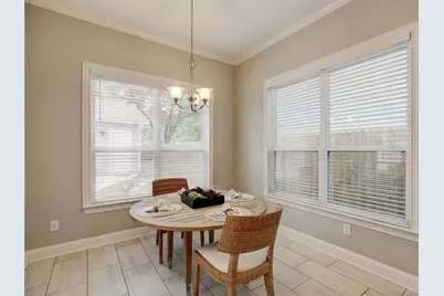 2700 Gladstone Drive, Dallas, TX 75211 - Photo 9