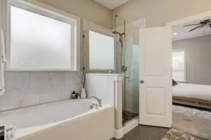 2700 Gladstone Dr, Dallas, TX 75211 - Photo 19