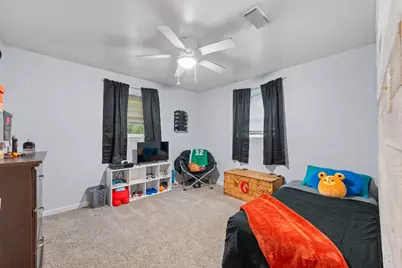 1212 Lynnwood Drive, Cleburne, TX 76033 - Photo 13