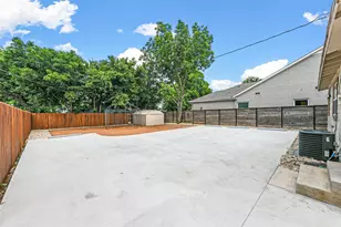 2717 Townsend Dr, Fort Worth, TX 76110 - Photo 7