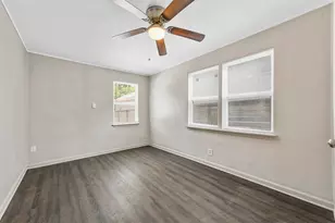 2717 Townsend Dr, Fort Worth, TX 76110 - Photo 21